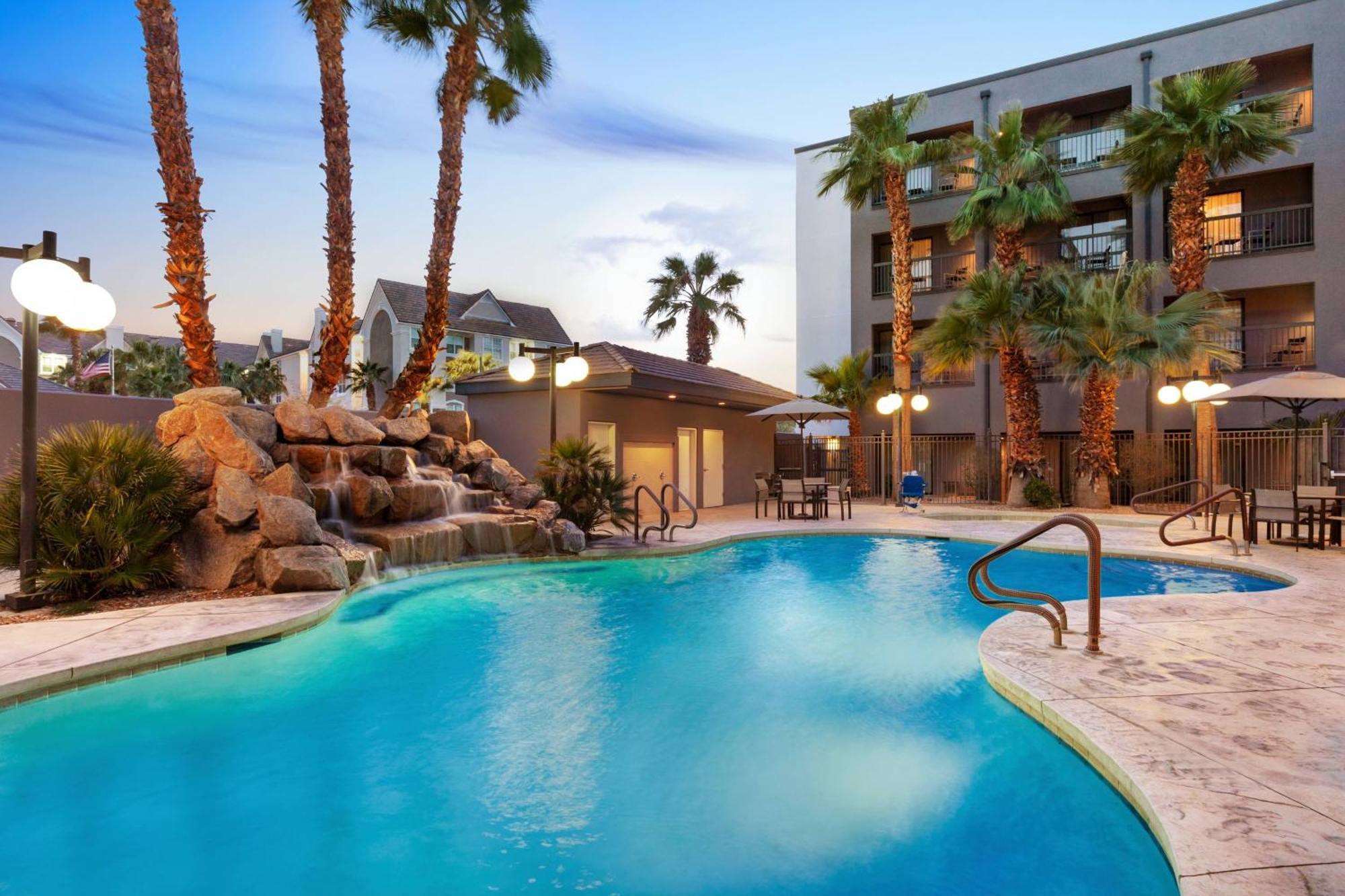 Courtyard By Marriott Las Vegas Stadium Area Extérieur photo