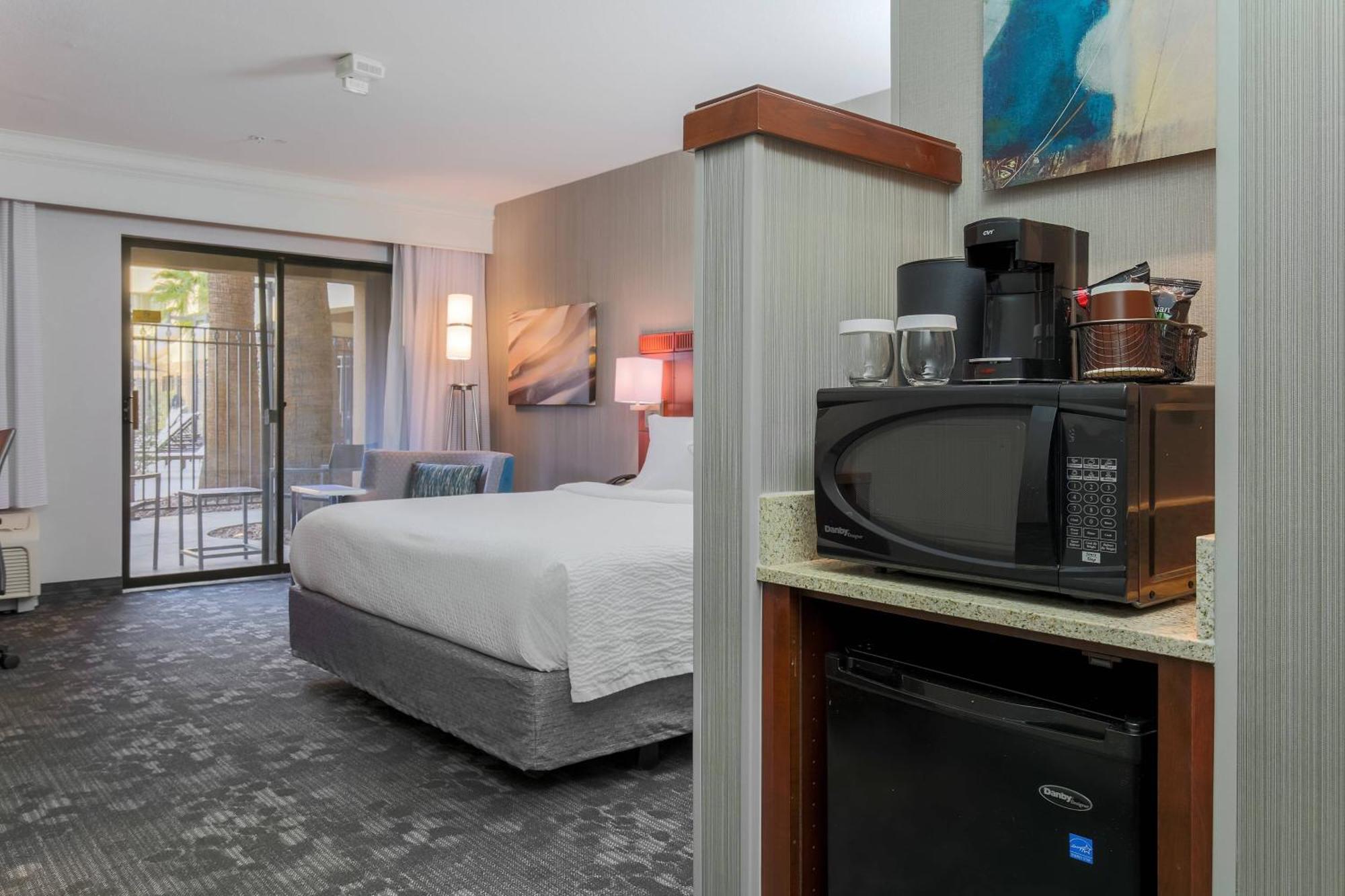 Courtyard By Marriott Las Vegas Stadium Area Extérieur photo