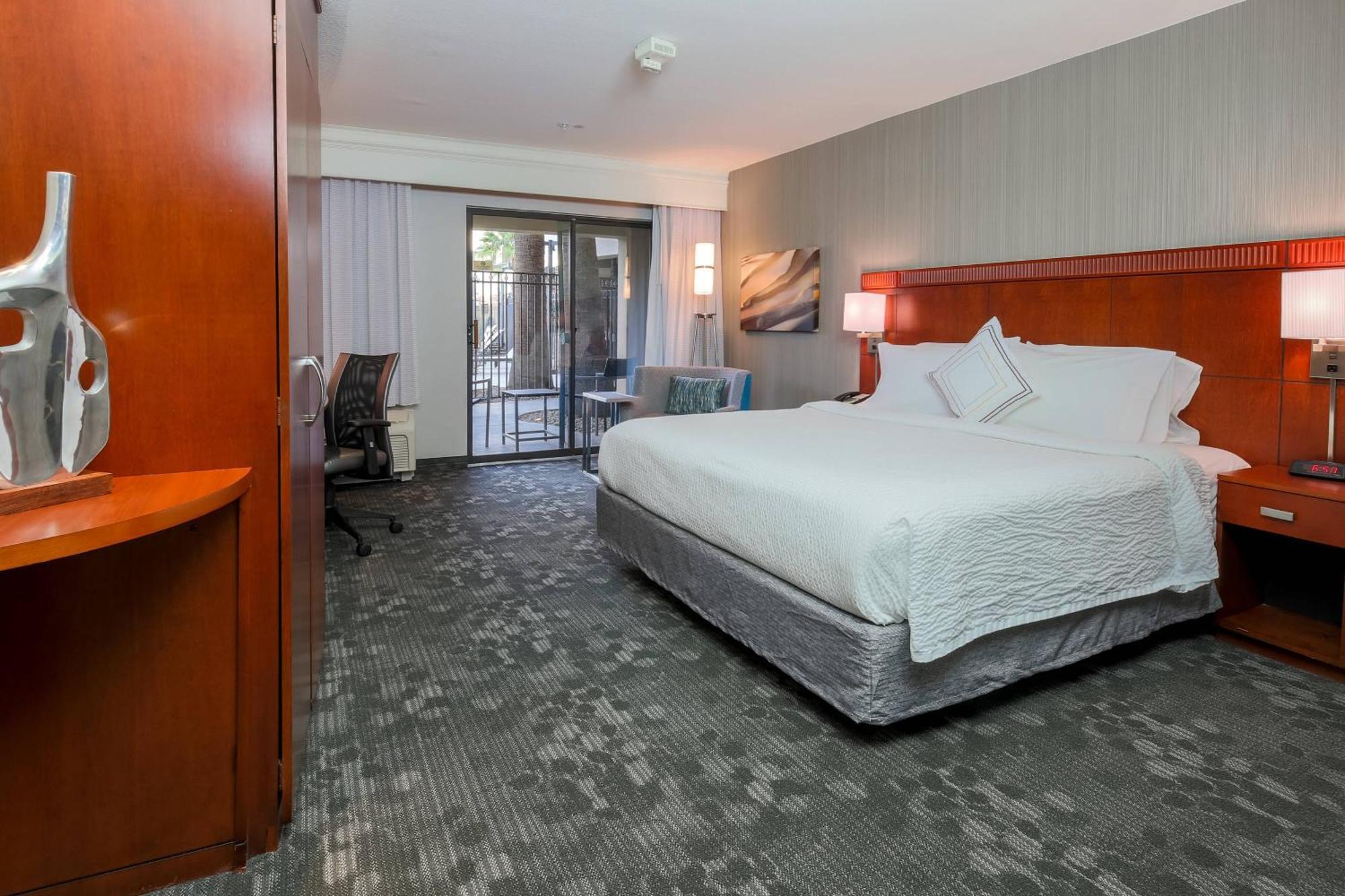 Courtyard By Marriott Las Vegas Stadium Area Extérieur photo
