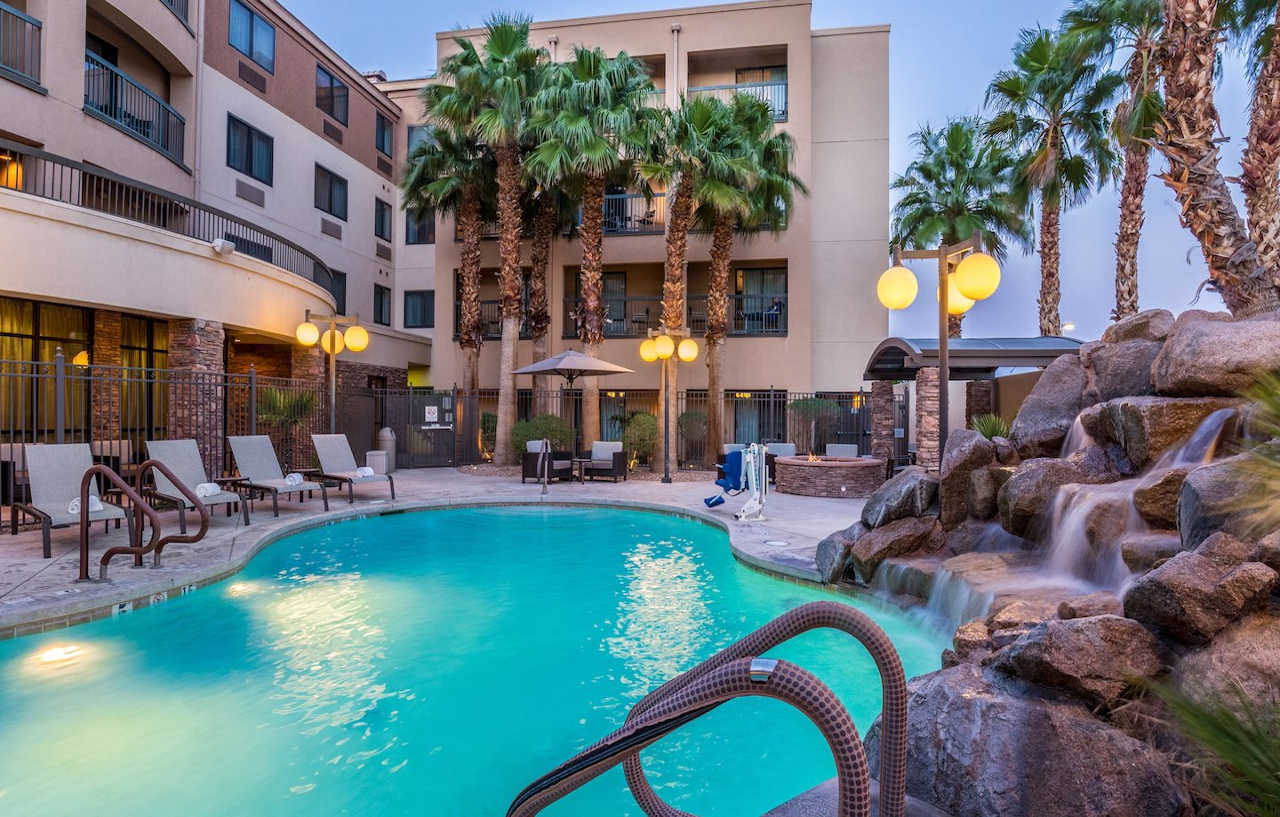 Courtyard By Marriott Las Vegas Stadium Area Extérieur photo